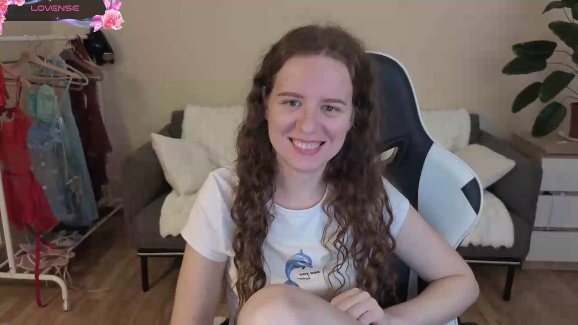 Gallery image thumbnail from BlueFlowerr's myfreecams stream on, 08/08/2026, 18:34 image 7 of 20
