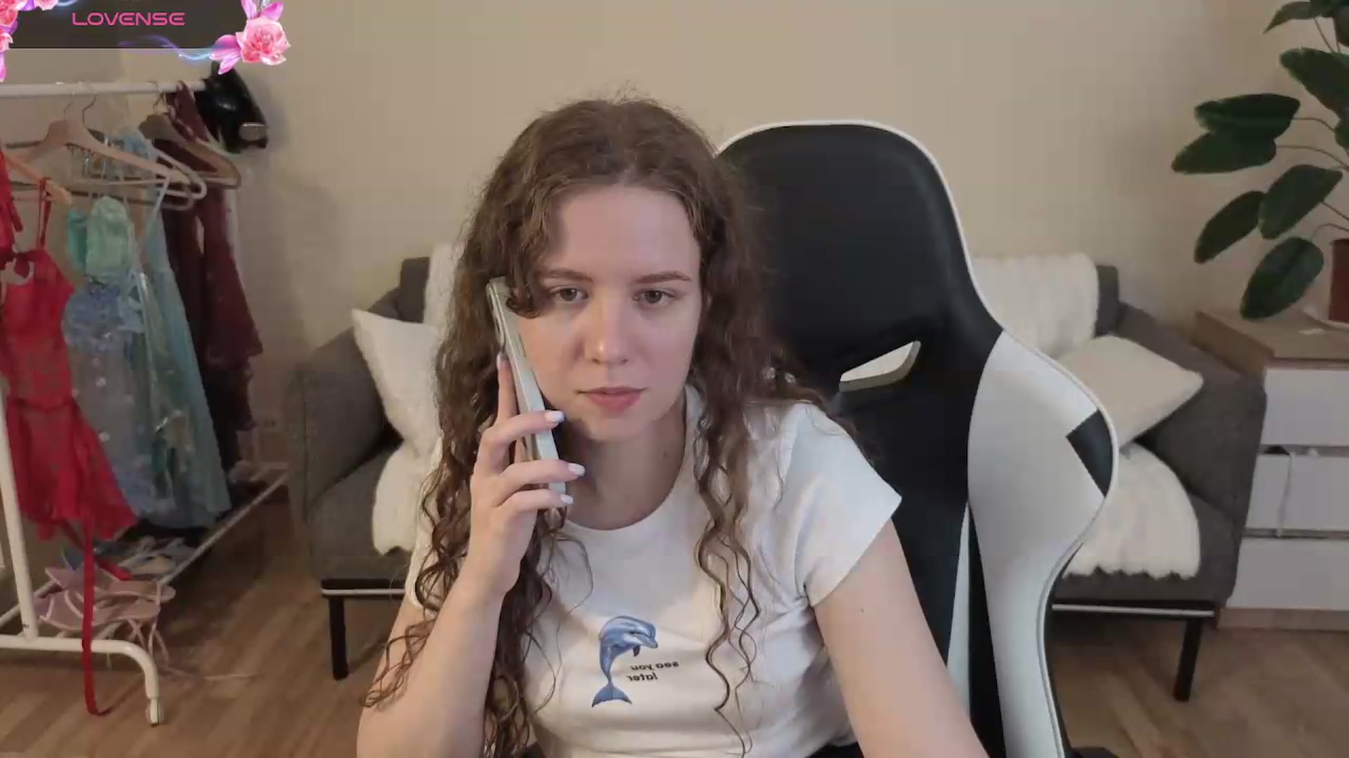 Gallery image thumbnail from BlueFlowerr's myfreecams stream on, 08/08/2026, 18:34 image 16 of 20