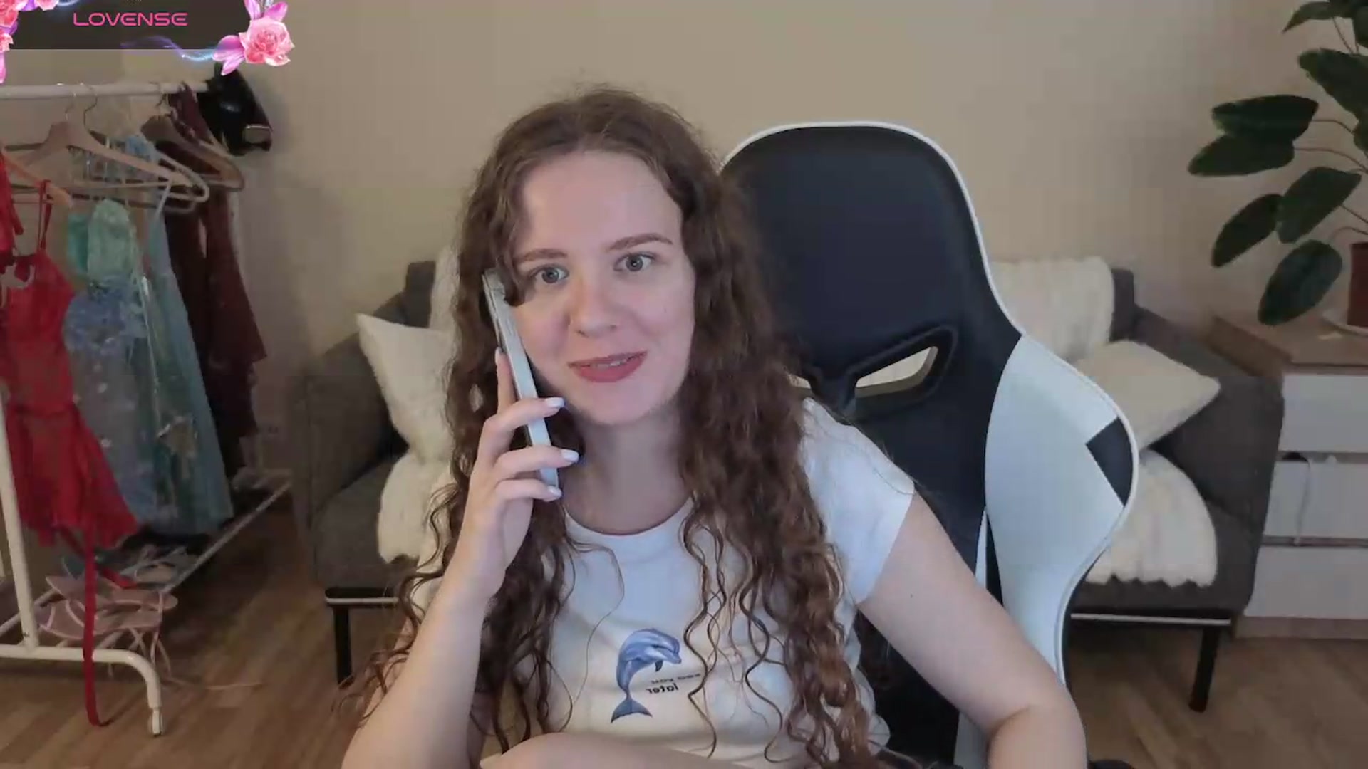 Gallery image thumbnail from BlueFlowerr's myfreecams stream on, 08/08/2026, 18:34 image 14 of 20