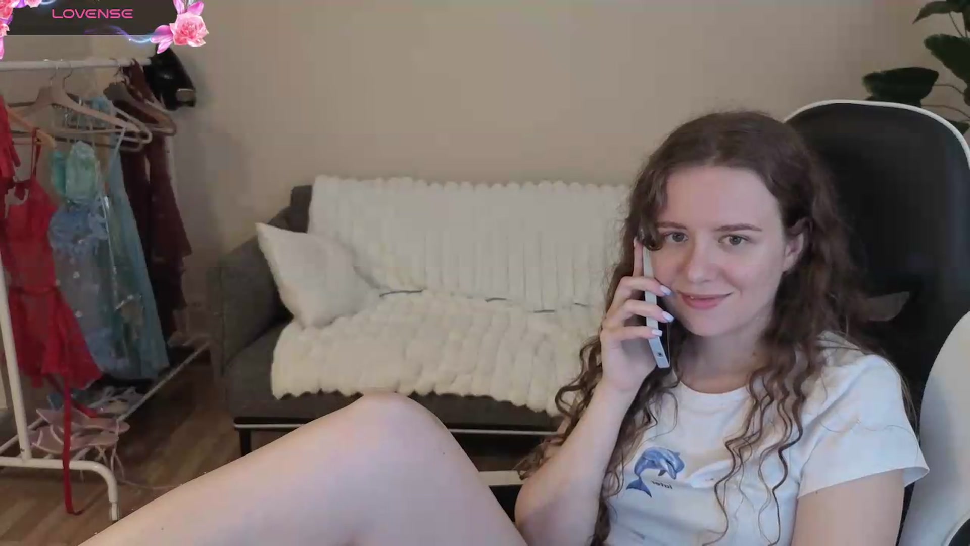 Gallery image thumbnail from BlueFlowerr's myfreecams stream on, 08/08/2026, 18:34 image 18 of 20