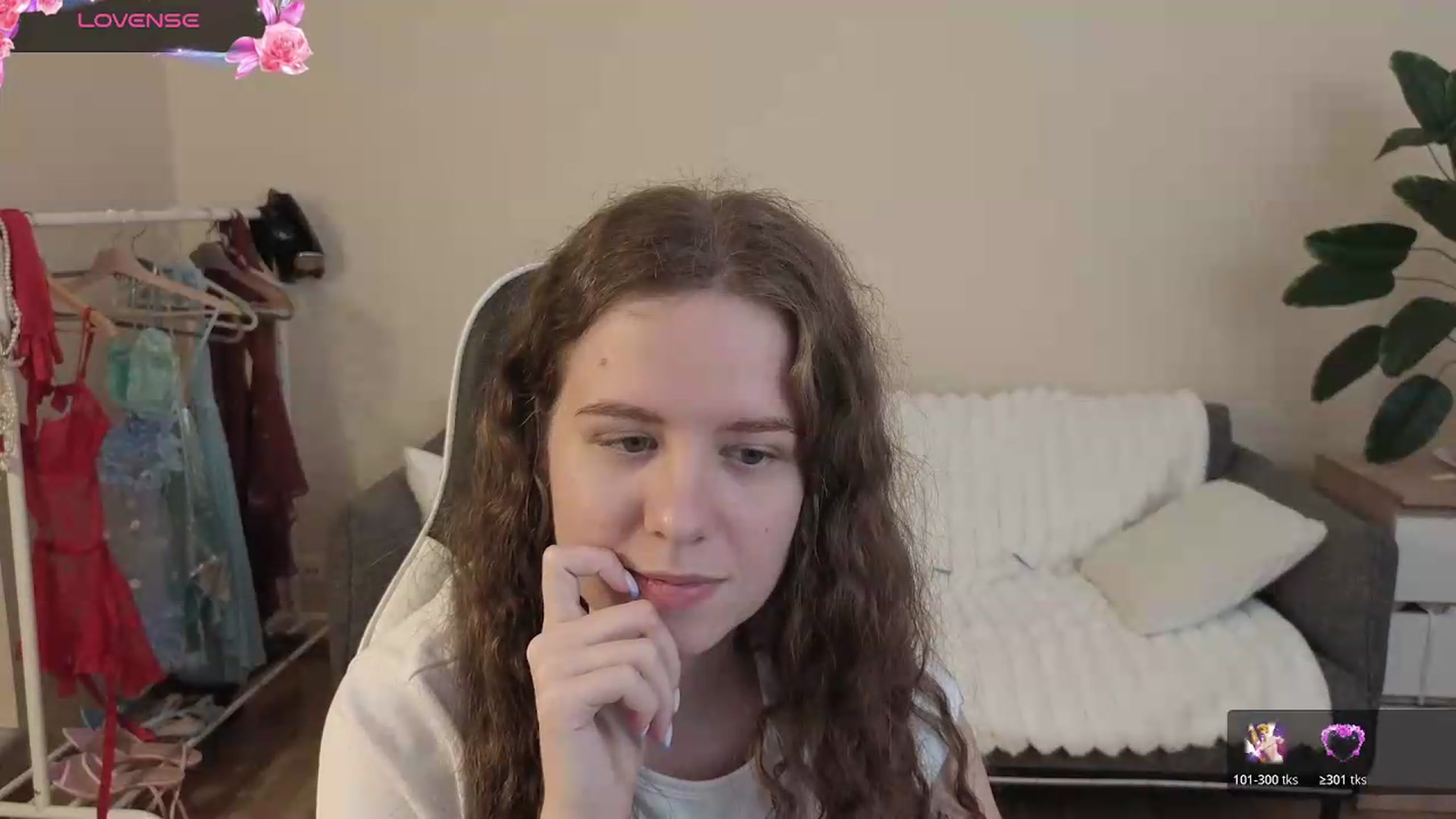 Gallery image thumbnail from BlueFlowerr's myfreecams stream on, 08/08/2026, 20:59 image 7 of 20