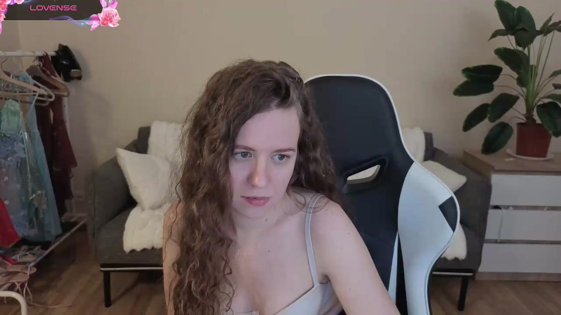 Gallery image thumbnail from BlueFlowerr's myfreecams stream on, 08/08/2026, 21:30 image 13 of 20
