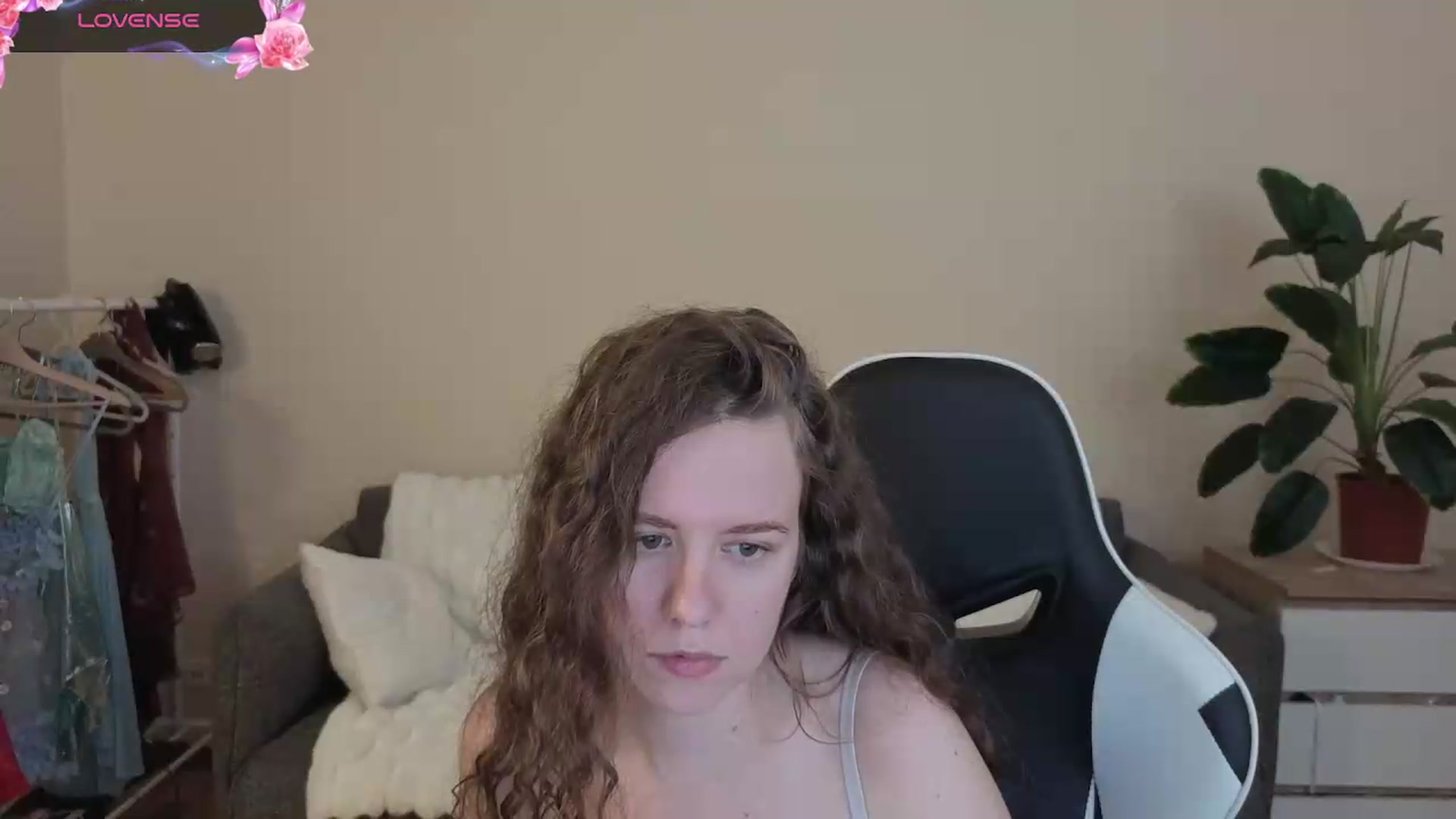 Gallery image thumbnail from BlueFlowerr's myfreecams stream on, 08/08/2026, 21:30 image 16 of 20