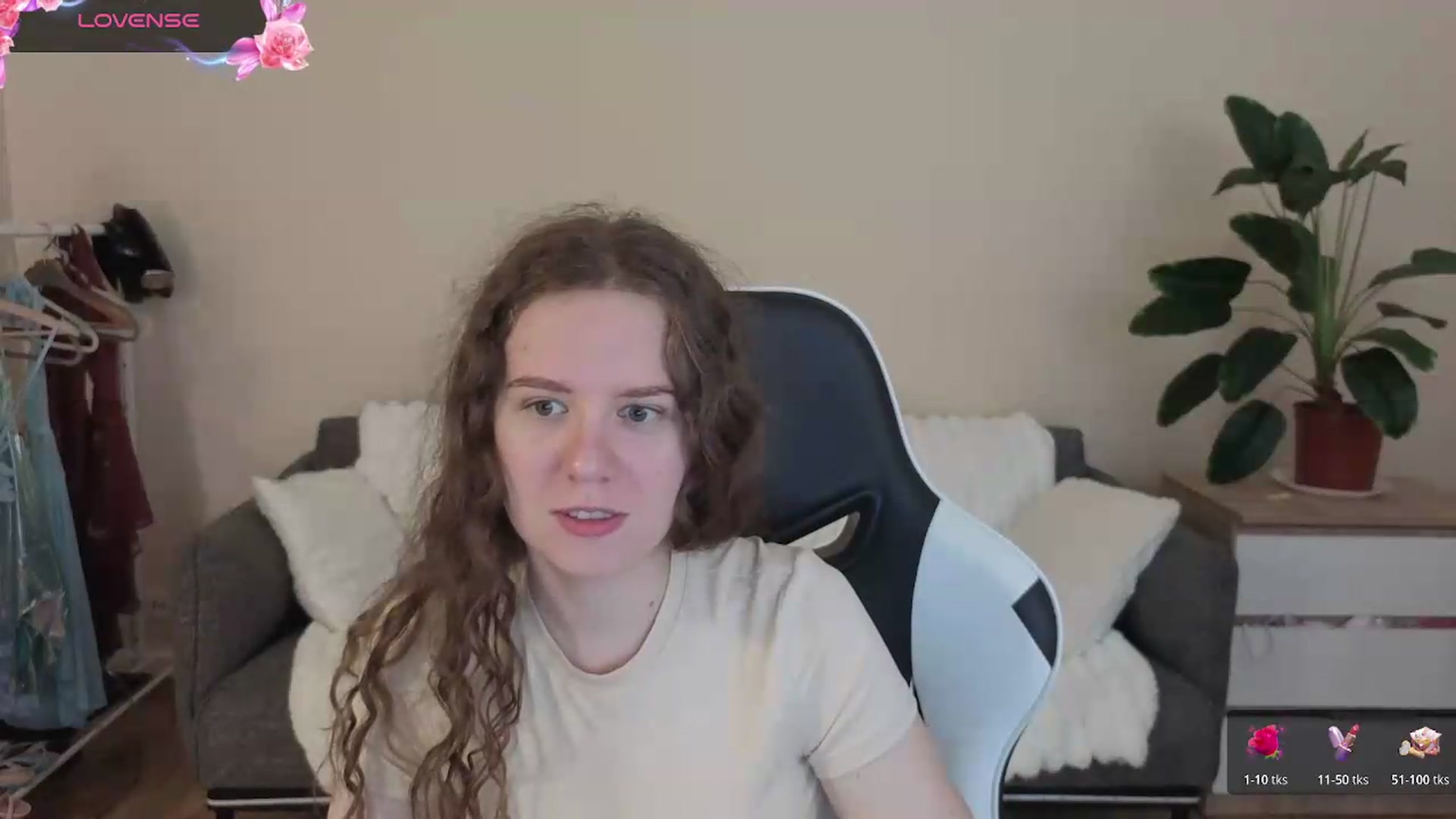 Gallery image thumbnail from BlueFlowerr's myfreecams stream on, 08/09/2026, 16:19 image 11 of 20