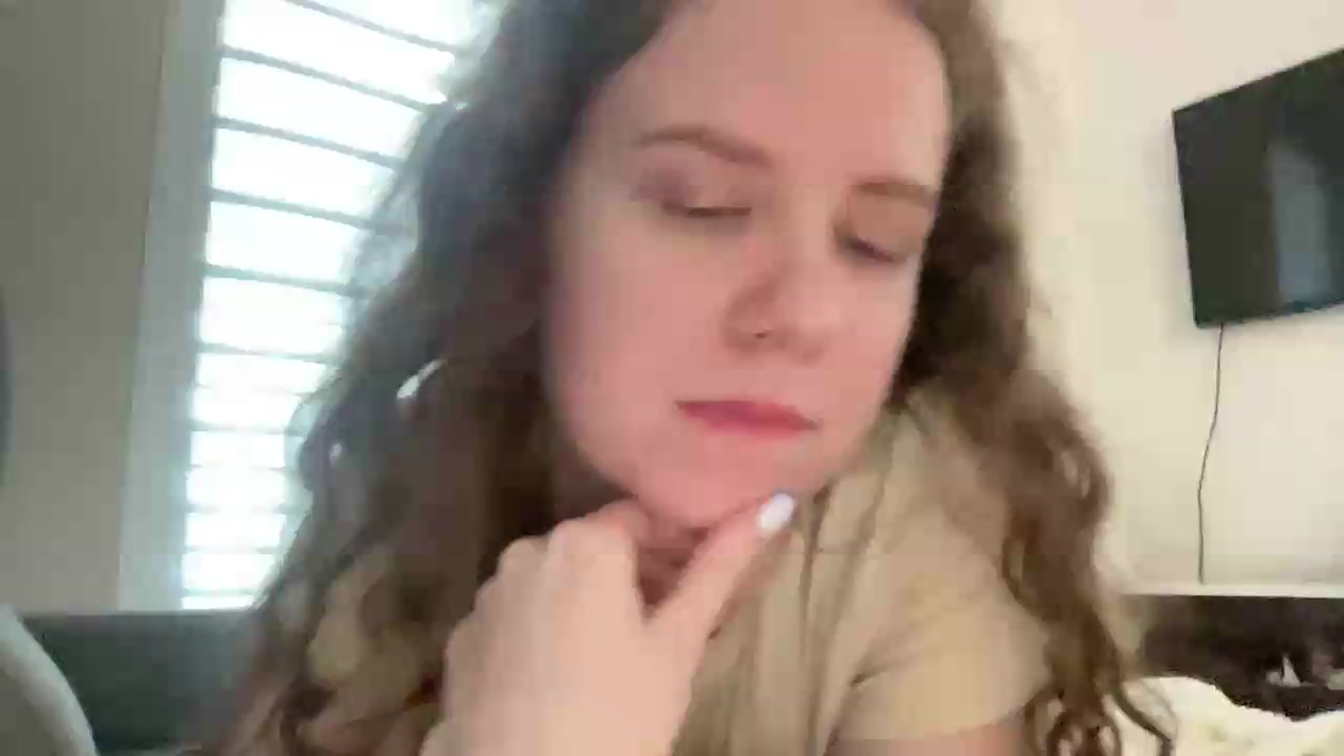 Gallery image thumbnail from BlueFlowerr's myfreecams stream on, 08/09/2026, 17:47 image 7 of 20