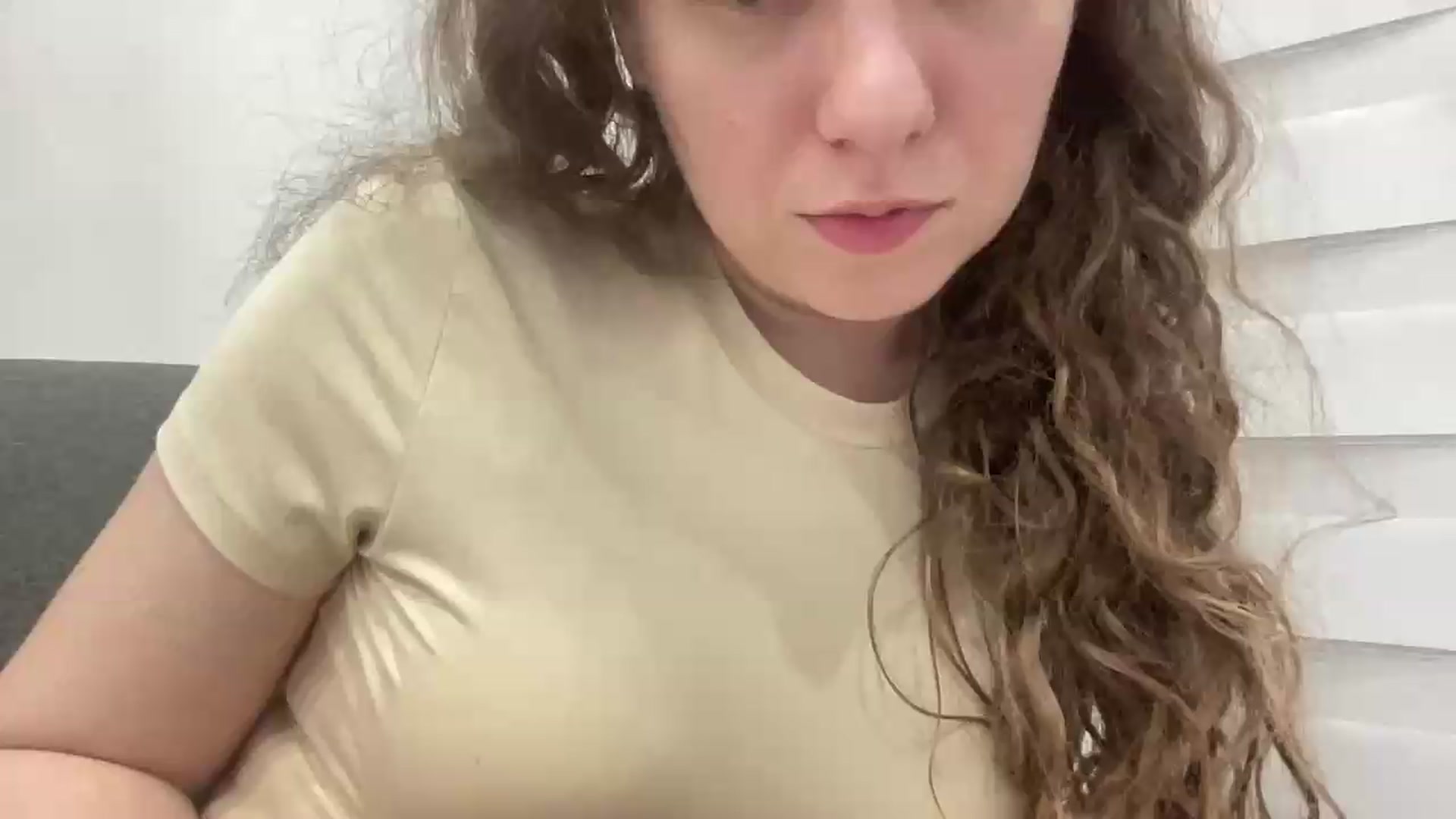 Gallery image thumbnail from BlueFlowerr's myfreecams stream on, 08/09/2026, 20:56 image 14 of 20