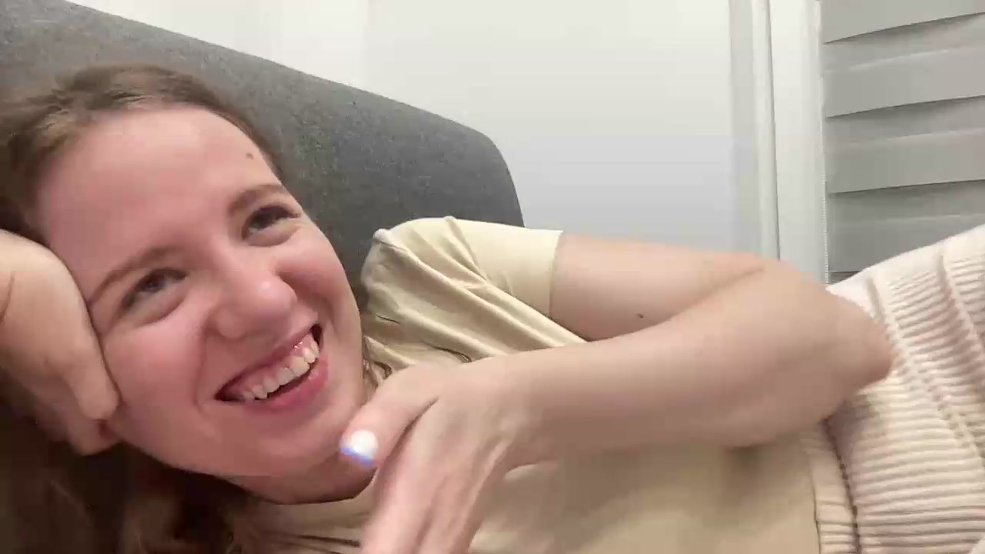 Gallery image thumbnail from BlueFlowerr's myfreecams stream on, 08/09/2026, 20:56 image 17 of 20