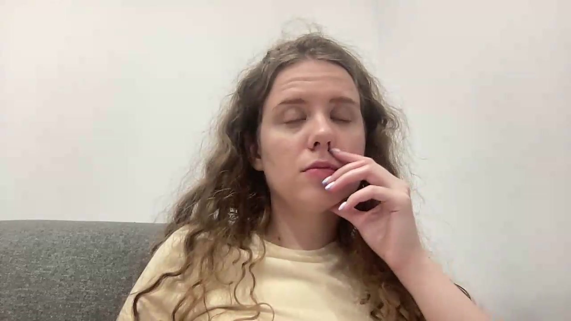 Gallery image thumbnail from BlueFlowerr's myfreecams stream on, 08/09/2026, 23:07 image 15 of 20