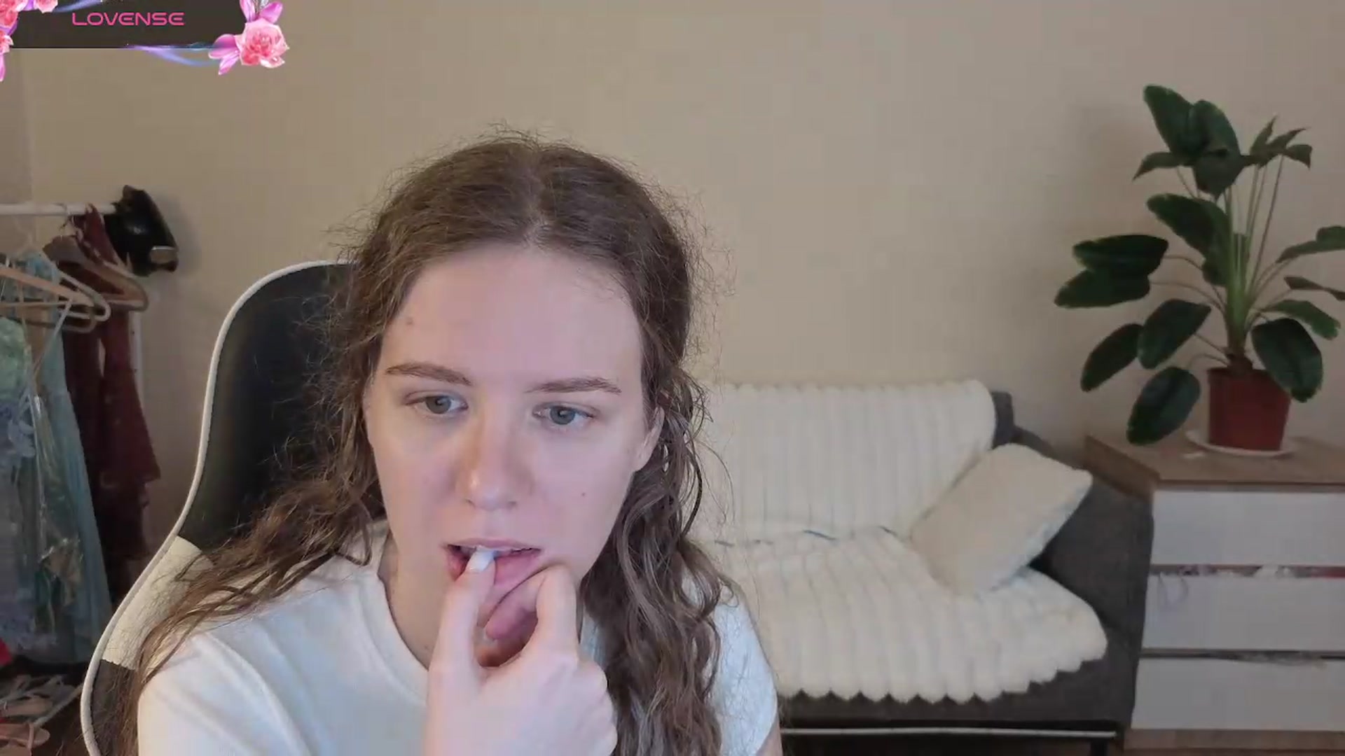 Gallery image thumbnail from BlueFlowerr's myfreecams stream on, 08/10/2026, 20:53 image 8 of 20