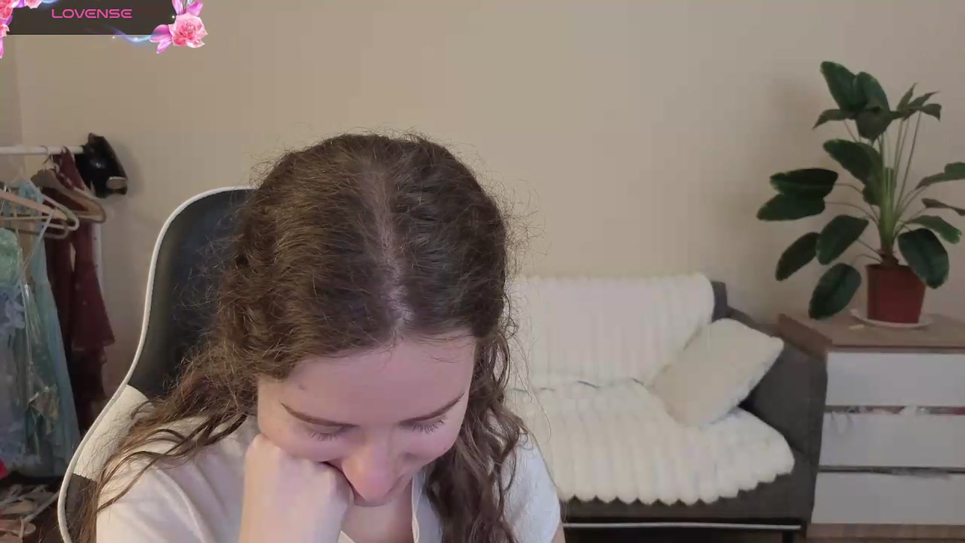 Gallery image thumbnail from BlueFlowerr's myfreecams stream on, 08/10/2026, 20:53 image 9 of 20