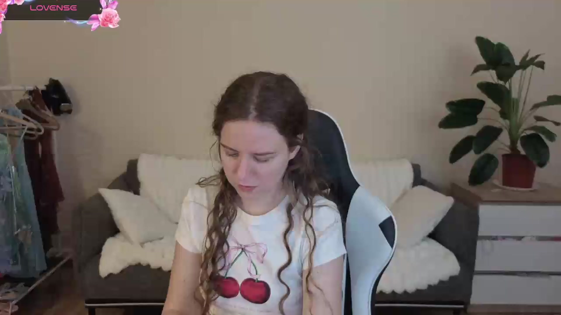 Gallery image thumbnail from BlueFlowerr's myfreecams stream on, 08/10/2026, 20:53 image 1 of 20