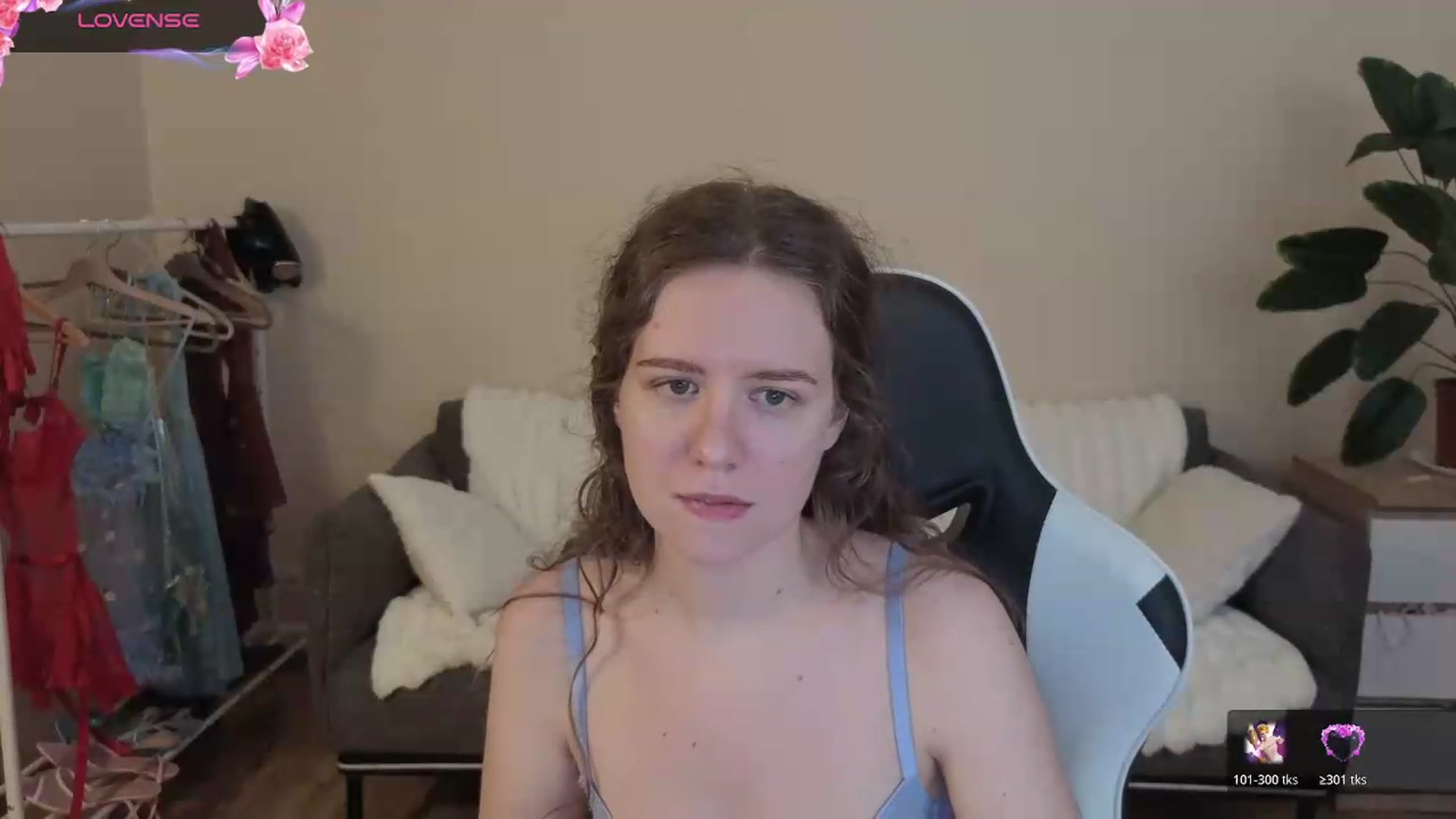 Gallery image thumbnail from BlueFlowerr's myfreecams stream on, 08/10/2026, 22:15 image 7 of 20