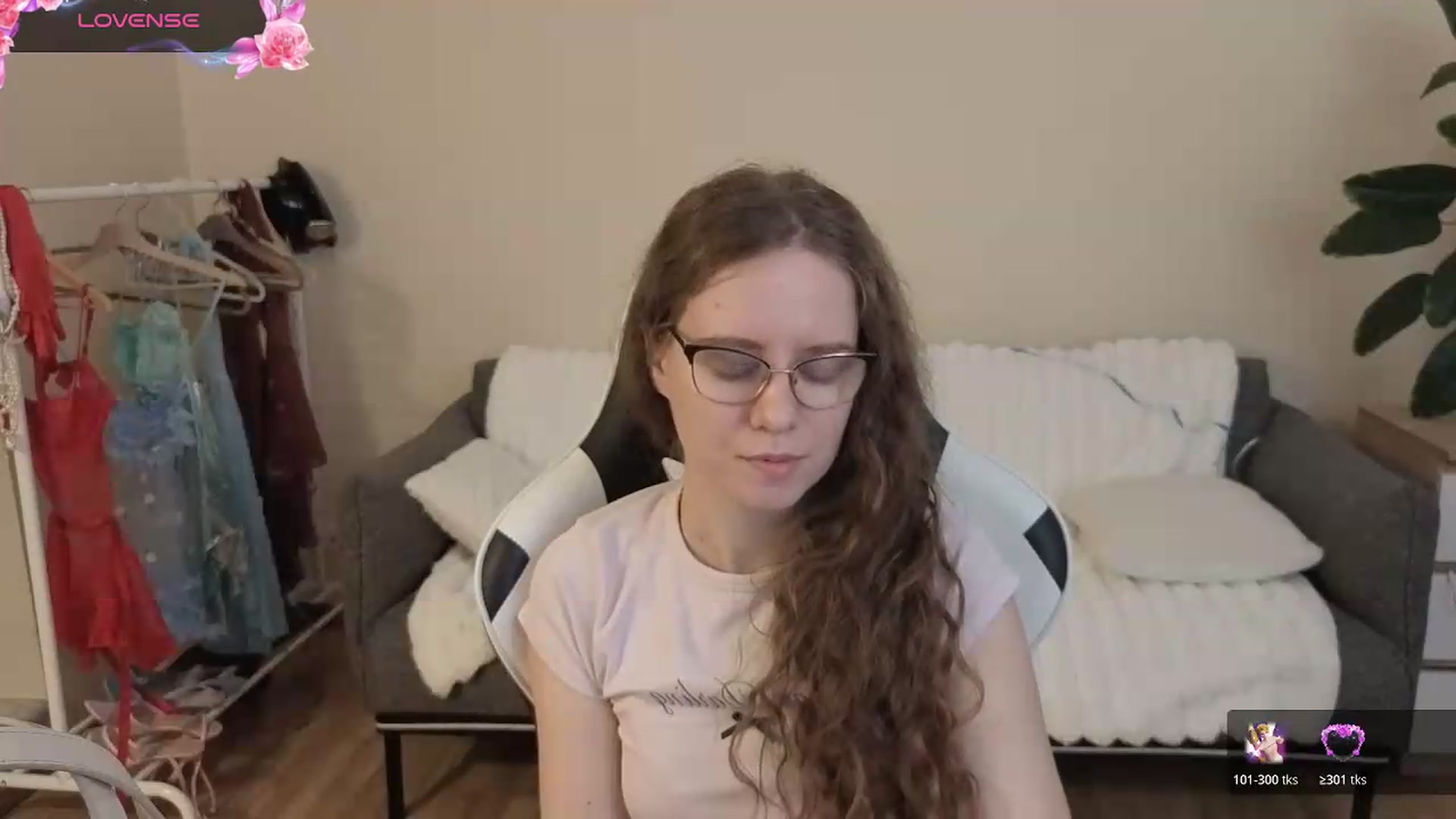 Gallery image thumbnail from BlueFlowerr's myfreecams stream on, 08/11/2026, 19:24 image 20 of 20