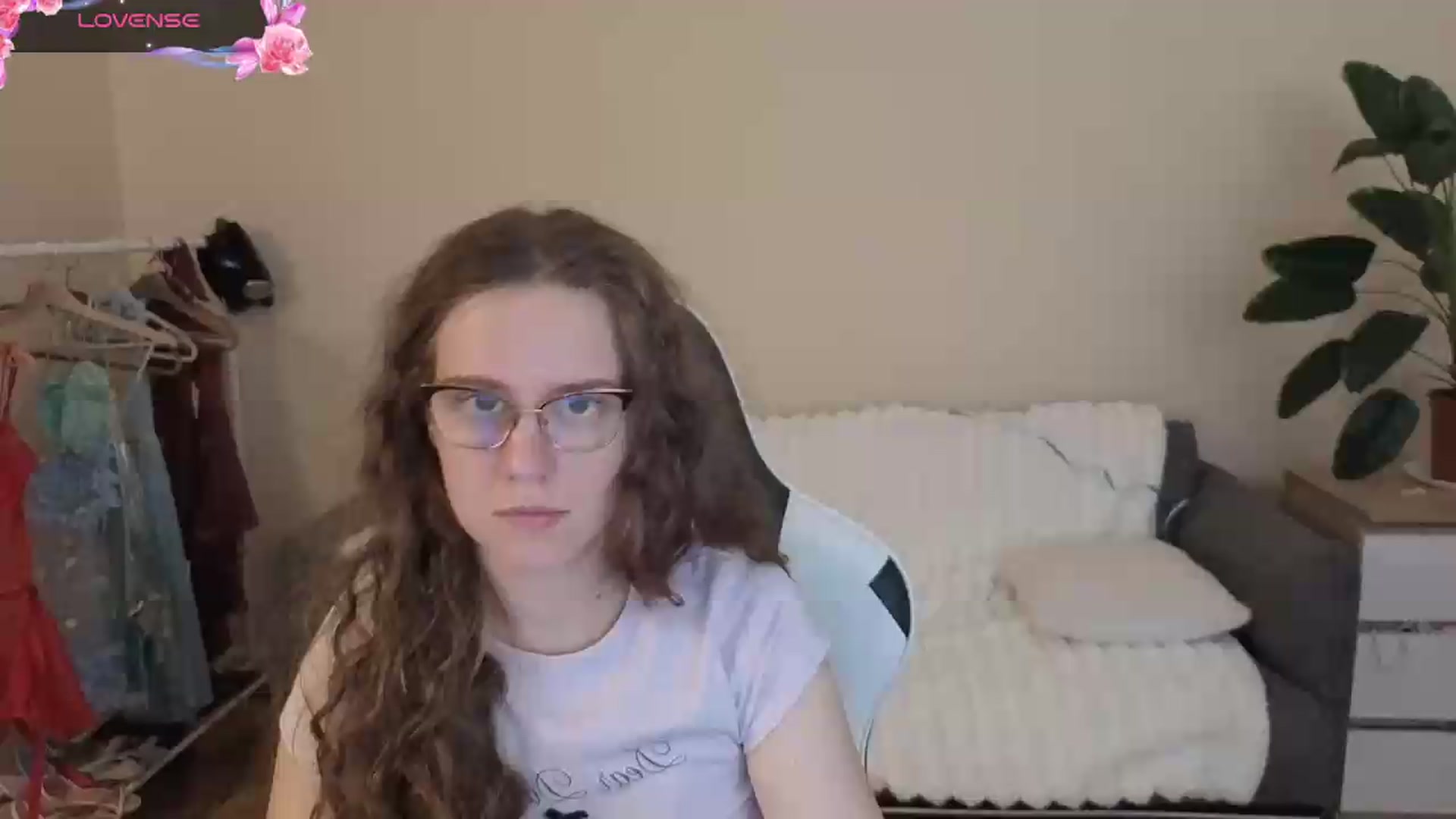 Gallery image thumbnail from BlueFlowerr's myfreecams stream on, 08/11/2026, 19:24 image 1 of 20