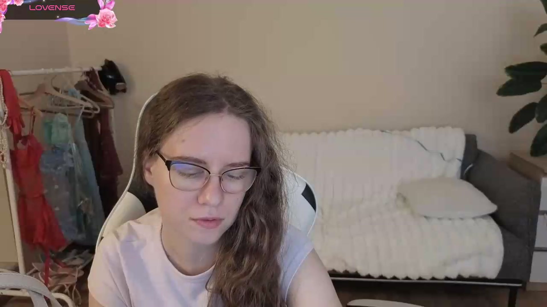 Gallery image thumbnail from BlueFlowerr's myfreecams stream on, 08/11/2026, 19:24 image 11 of 20