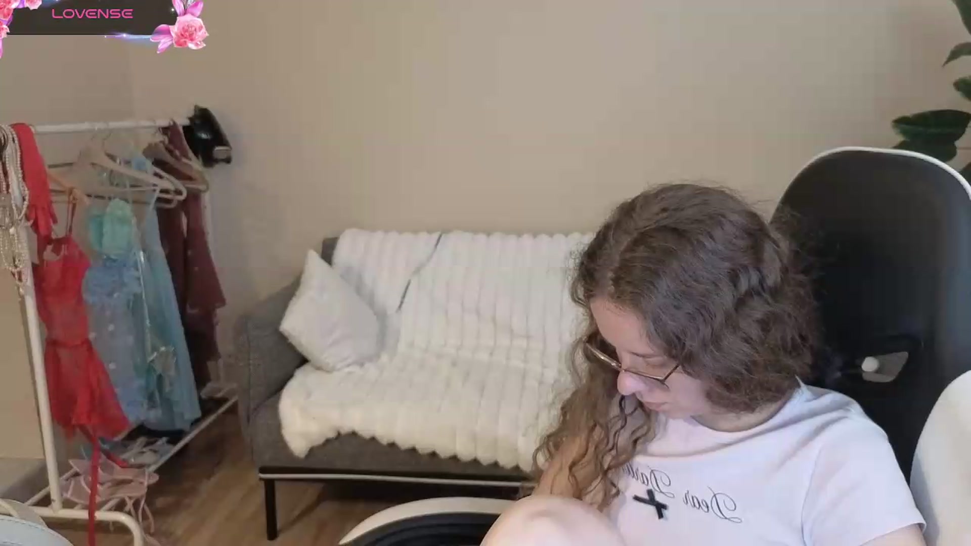 Gallery image thumbnail from BlueFlowerr's myfreecams stream on, 08/11/2026, 20:29 image 20 of 20