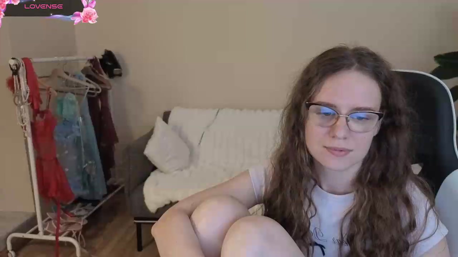 Gallery image thumbnail from BlueFlowerr's myfreecams stream on, 08/11/2026, 21:07 image 14 of 20