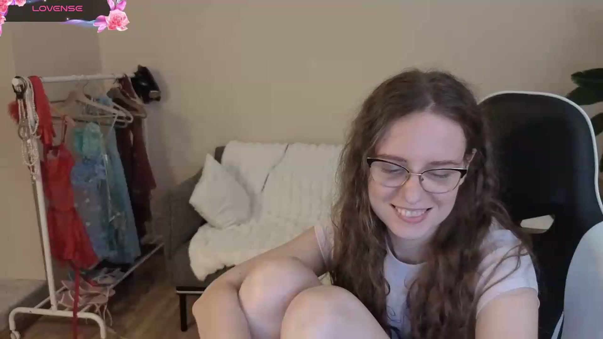 Gallery image thumbnail from BlueFlowerr's myfreecams stream on, 08/11/2026, 21:07 image 15 of 20