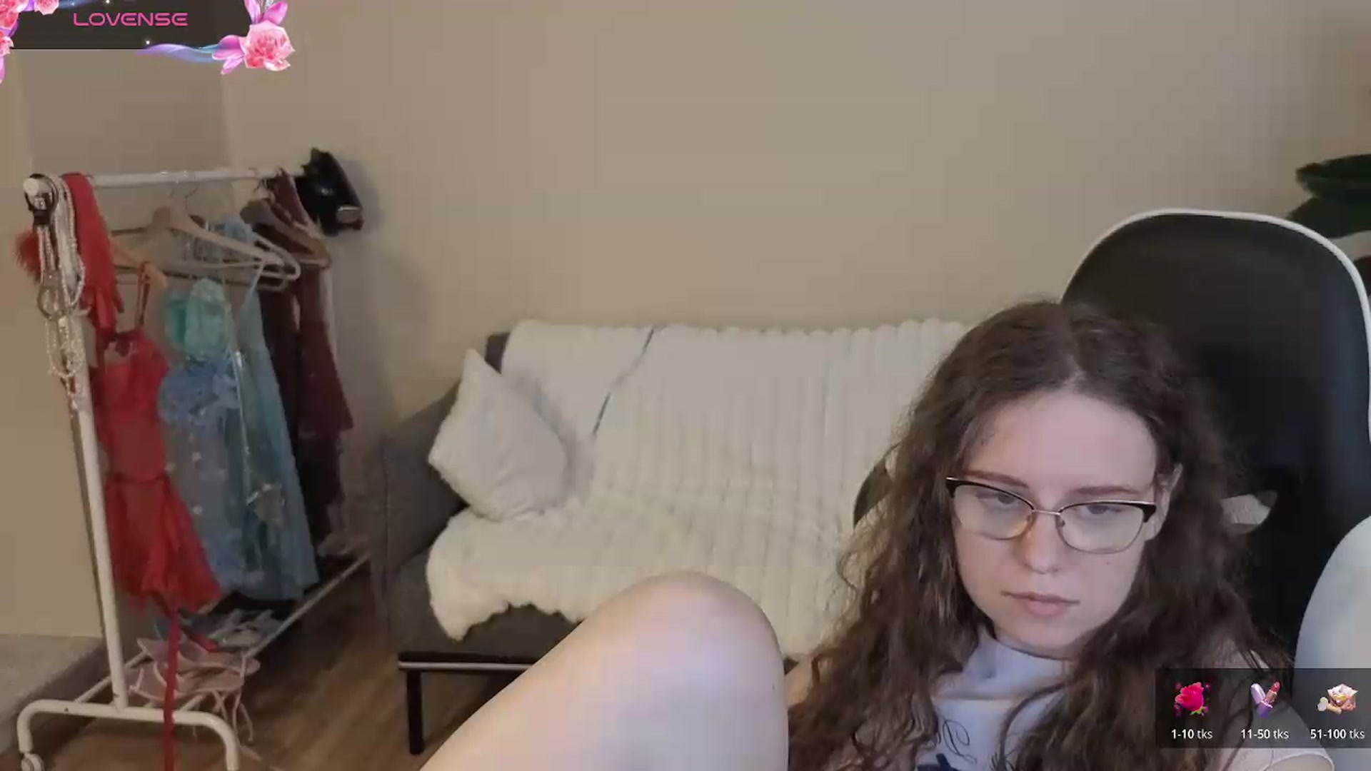 Gallery image thumbnail from BlueFlowerr's myfreecams stream on, 08/11/2026, 21:07 image 7 of 20