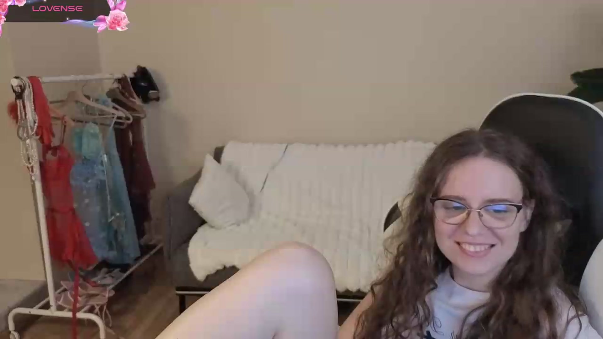 Gallery image thumbnail from BlueFlowerr's myfreecams stream on, 08/11/2026, 21:07 image 12 of 20