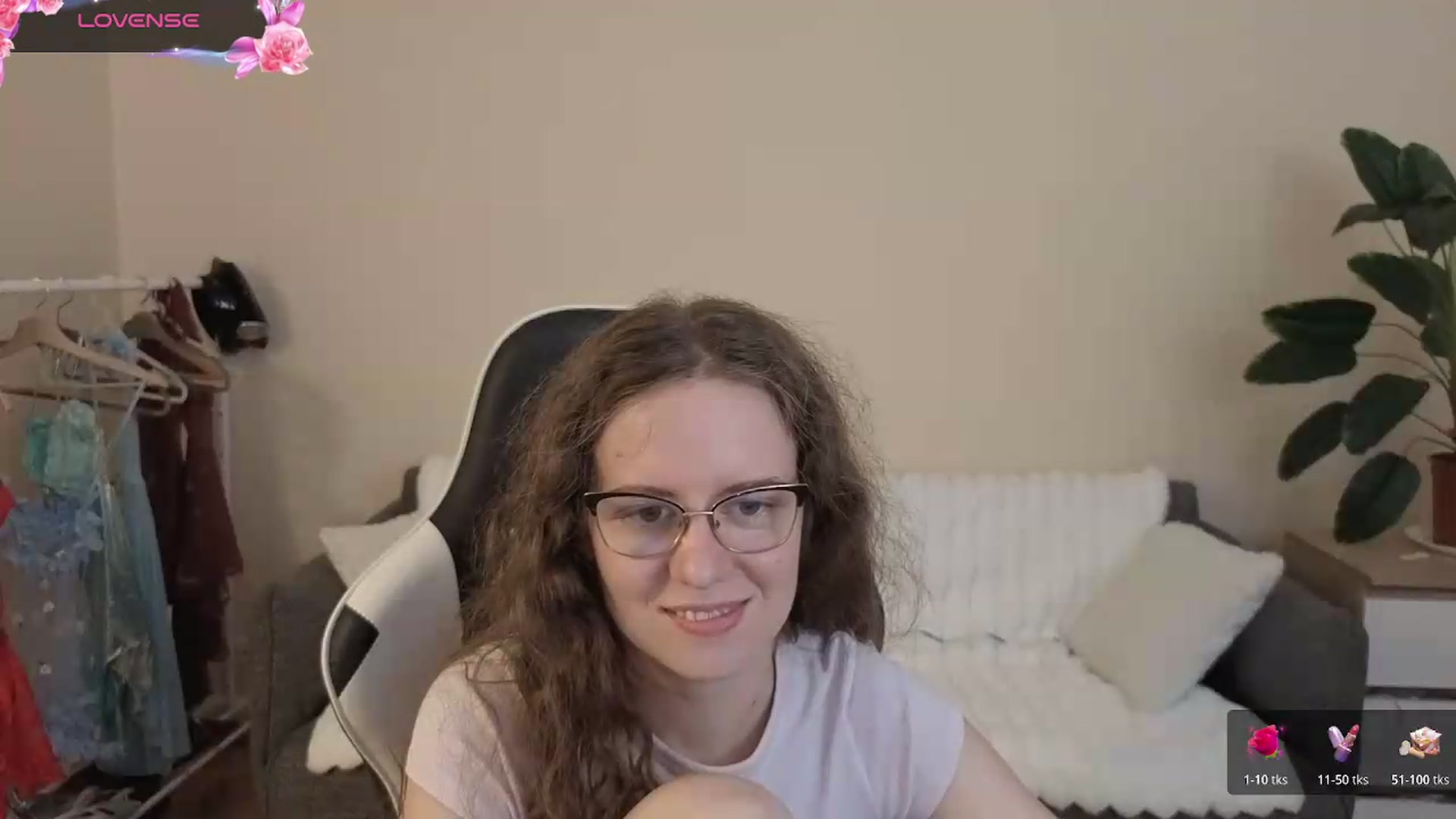 Gallery image thumbnail from BlueFlowerr's myfreecams stream on, 08/11/2026, 23:19 image 7 of 20