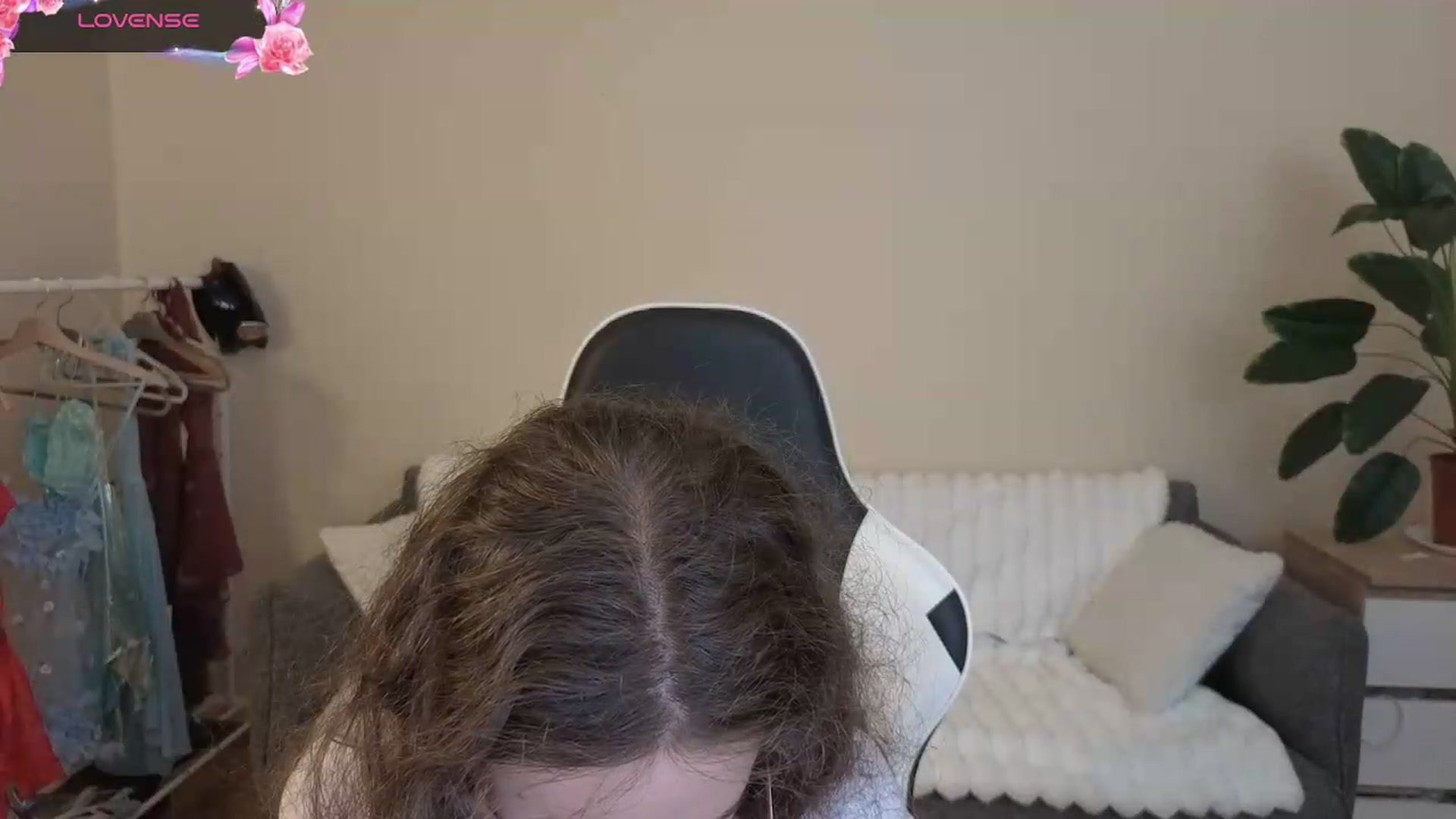 Gallery image thumbnail from BlueFlowerr's myfreecams stream on, 08/11/2026, 23:19 image 3 of 20