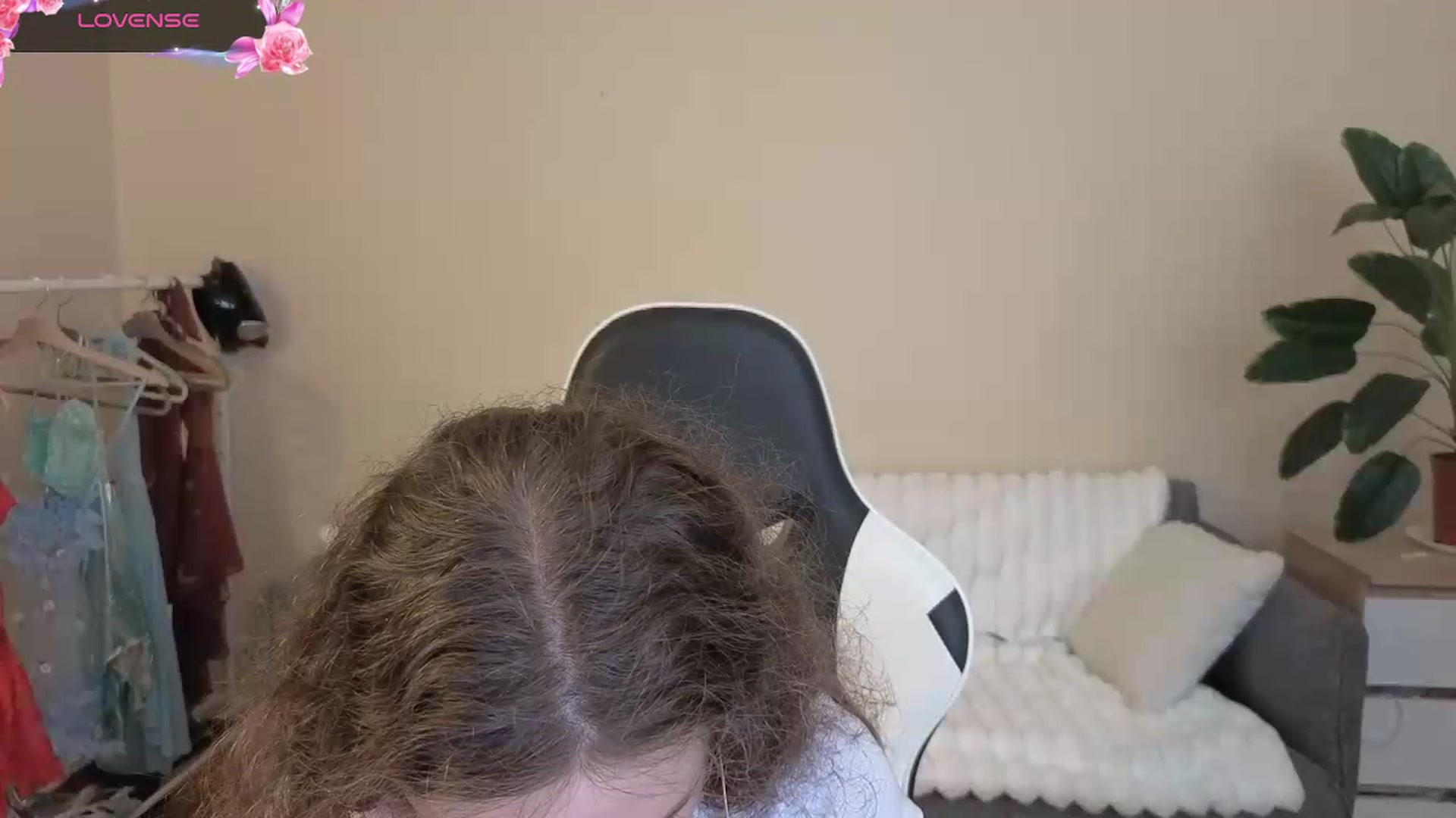 Gallery image thumbnail from BlueFlowerr's myfreecams stream on, 08/11/2026, 23:19 image 5 of 20