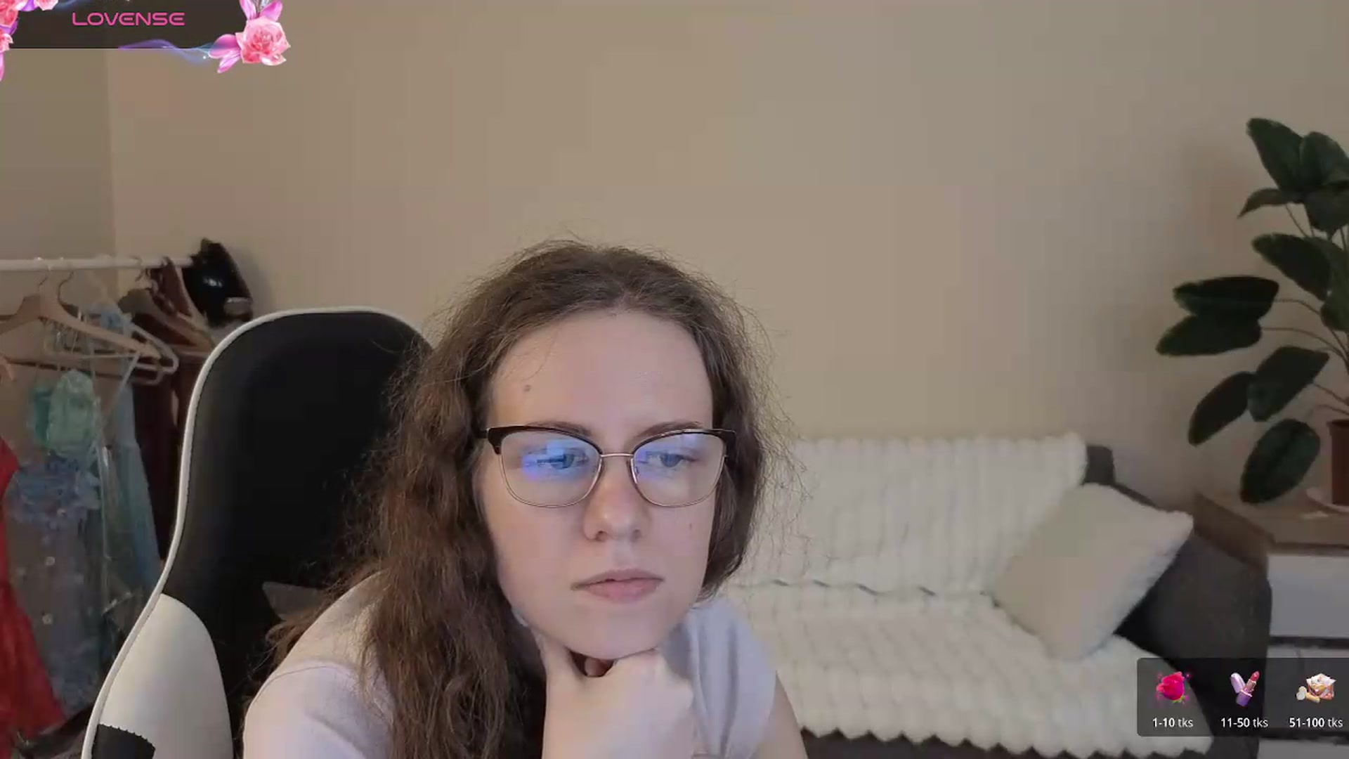 Gallery image thumbnail from BlueFlowerr's myfreecams stream on, 08/11/2026, 23:51 image 13 of 20