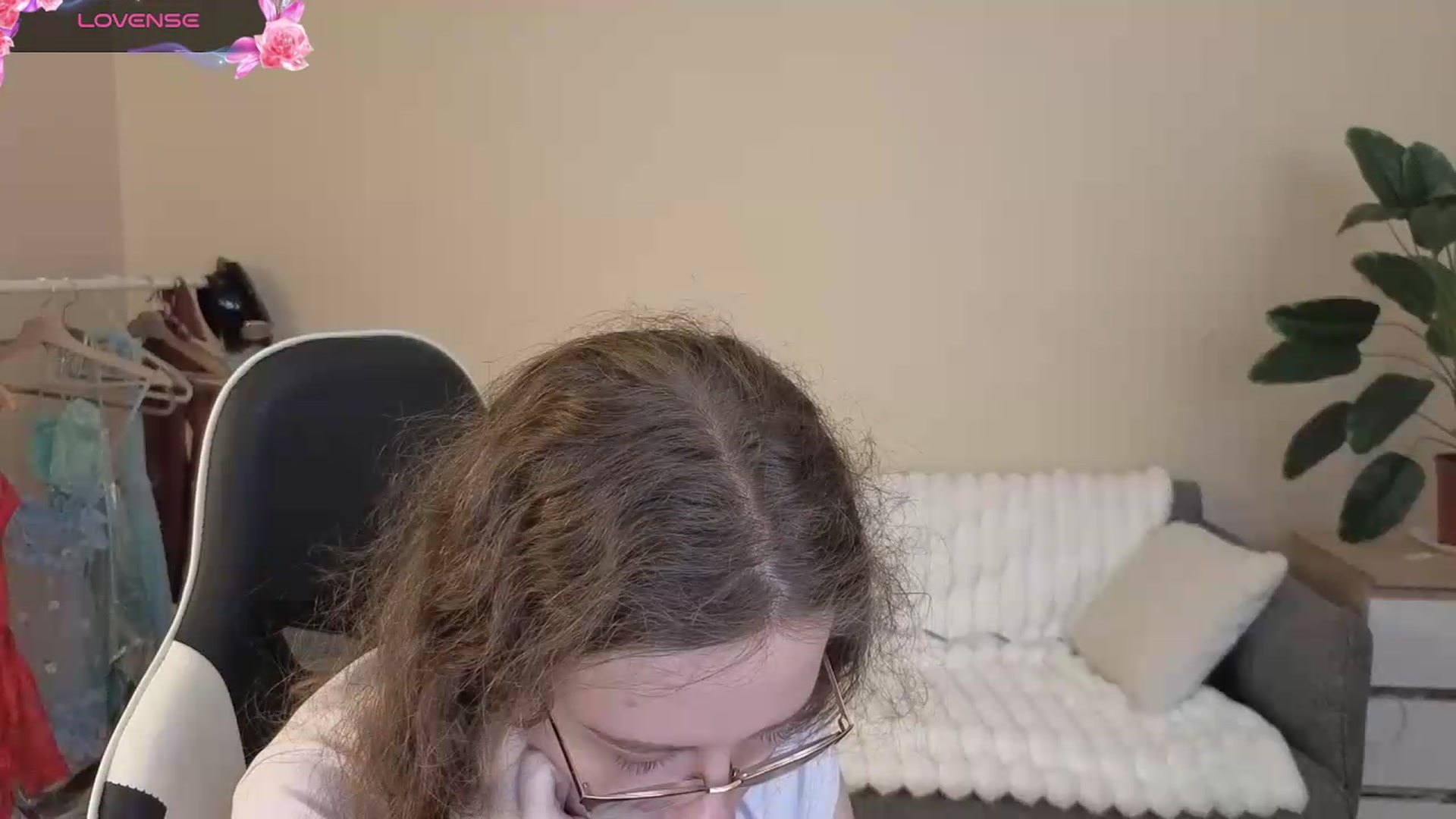 Gallery image thumbnail from BlueFlowerr's myfreecams stream on, 08/11/2026, 23:51 image 17 of 20