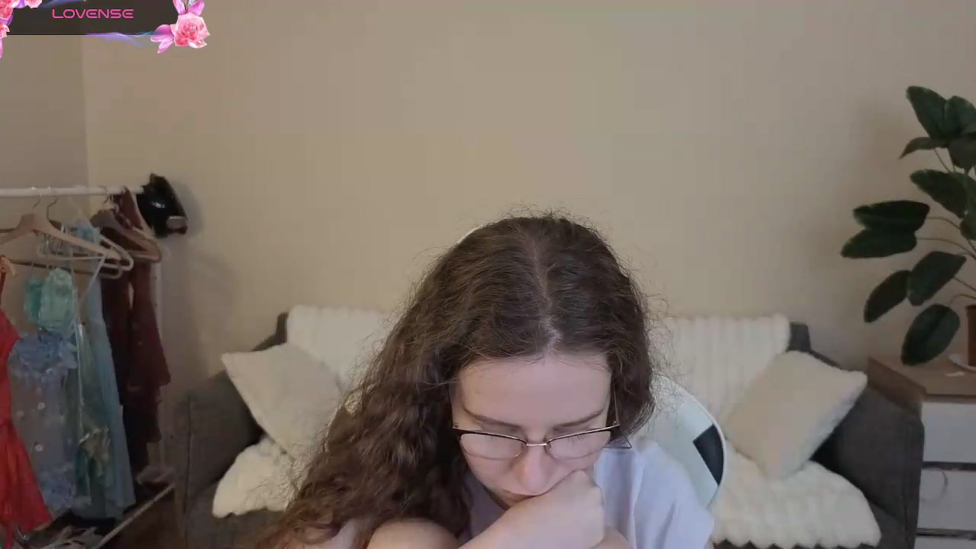 Gallery image thumbnail from BlueFlowerr's myfreecams stream on, 08/12/2026, 24:15 image 7 of 20