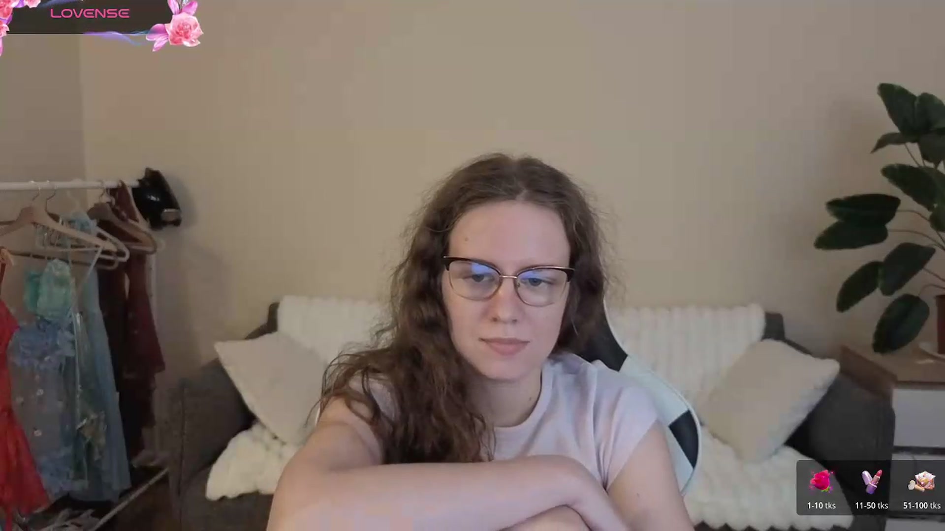 Gallery image thumbnail from BlueFlowerr's myfreecams stream on, 08/12/2026, 24:15 image 10 of 20