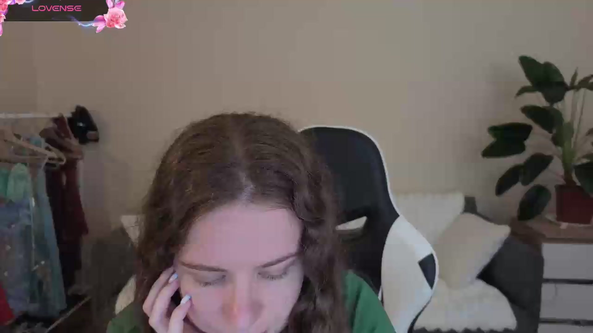 Gallery image thumbnail from BlueFlowerr's myfreecams stream on, 08/14/2026, 18:02 image 2 of 20