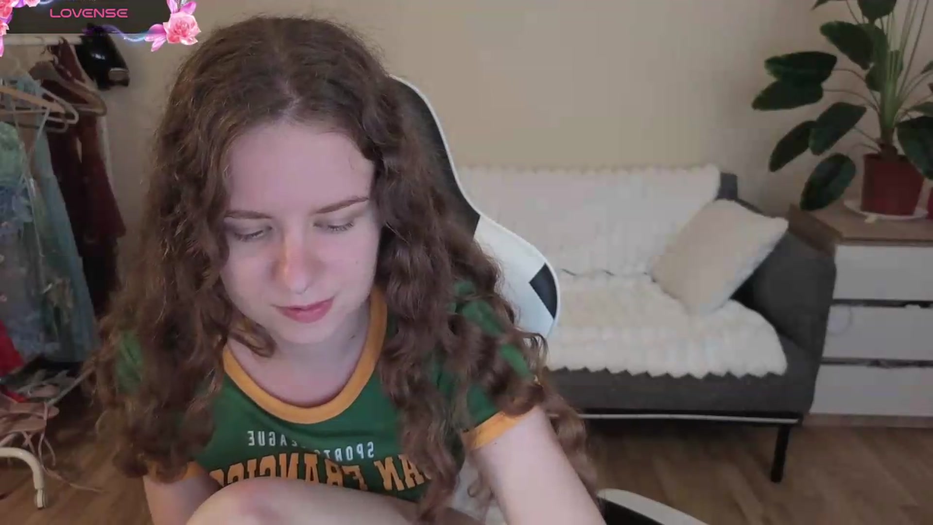 Gallery image thumbnail from BlueFlowerr's myfreecams stream on, 08/14/2026, 18:02 image 17 of 20