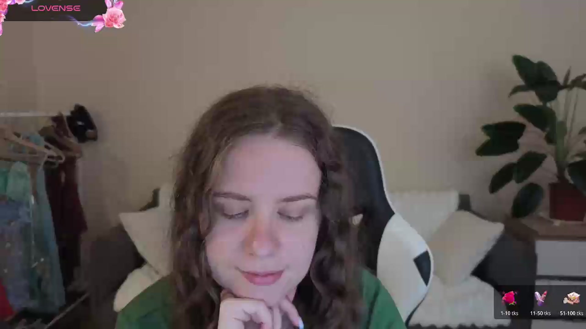 Gallery image thumbnail from BlueFlowerr's myfreecams stream on, 08/14/2026, 18:02 image 1 of 20