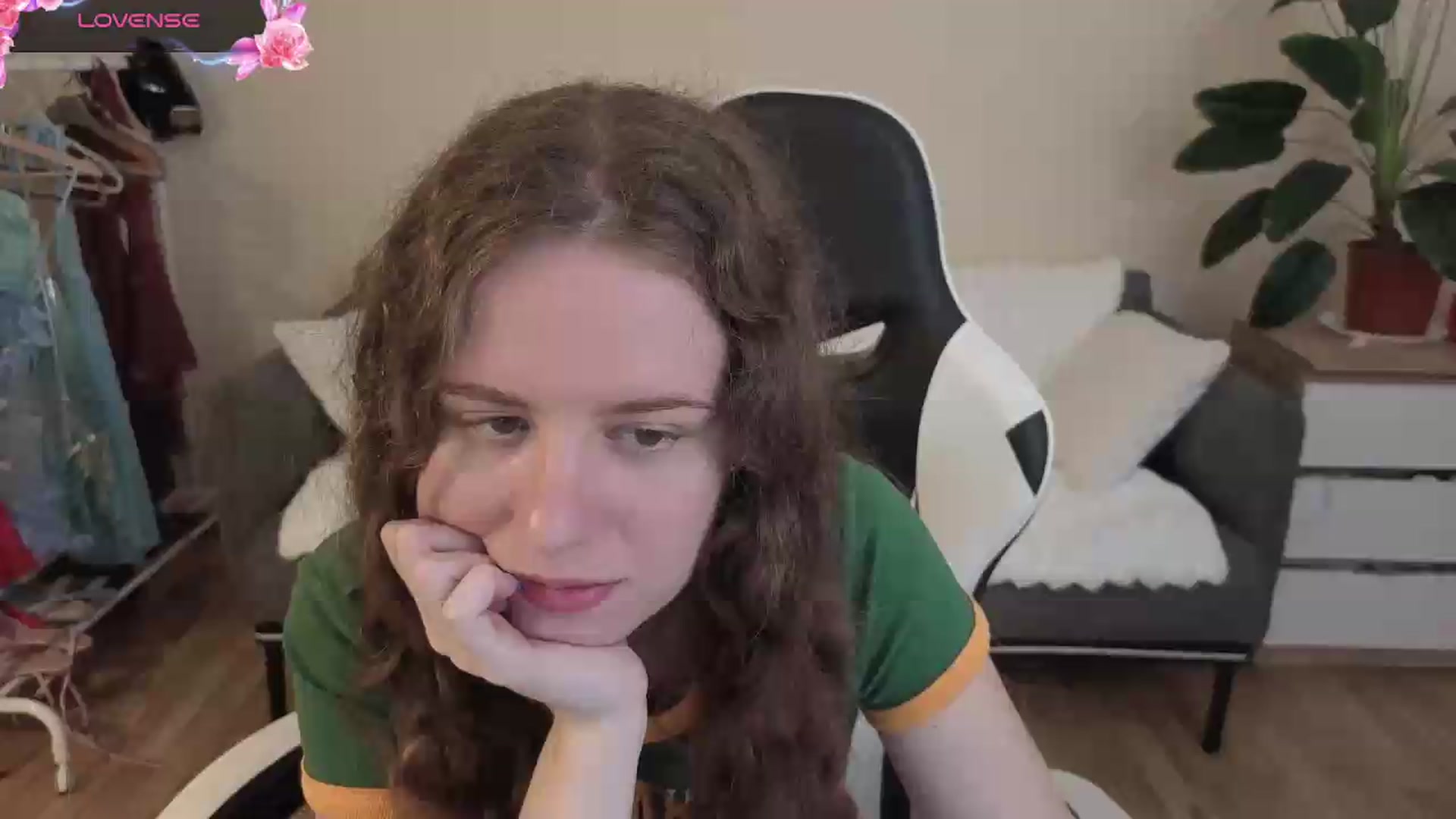 Gallery image thumbnail from BlueFlowerr's myfreecams stream on, 08/14/2026, 18:02 image 7 of 20