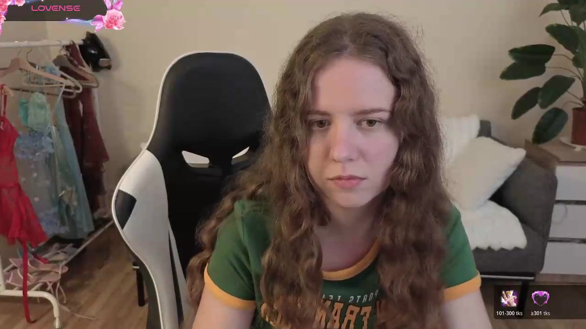 Gallery image thumbnail from BlueFlowerr's myfreecams stream on, 08/14/2026, 18:46 image 20 of 20