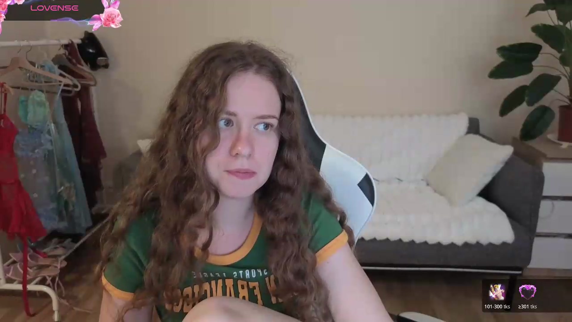 Gallery image thumbnail from BlueFlowerr's myfreecams stream on, 08/14/2026, 18:46 image 14 of 20