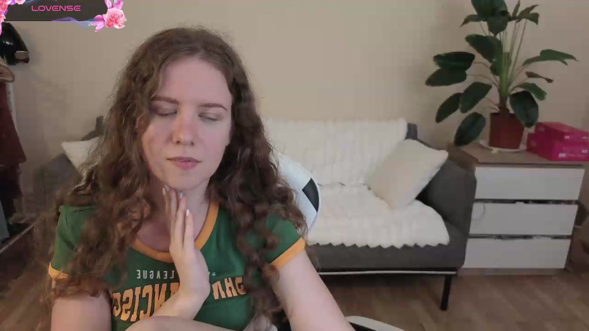 Gallery image thumbnail from BlueFlowerr's myfreecams stream on, 08/14/2026, 18:46 image 6 of 20
