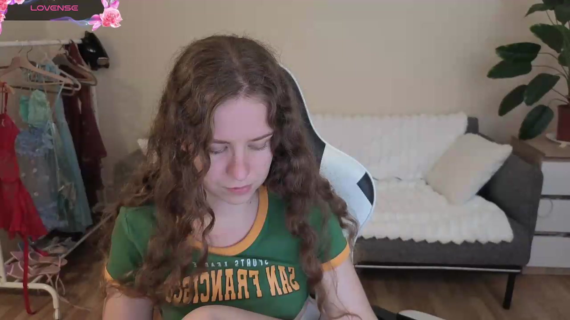 Gallery image thumbnail from BlueFlowerr's myfreecams stream on, 08/14/2026, 18:46 image 9 of 20