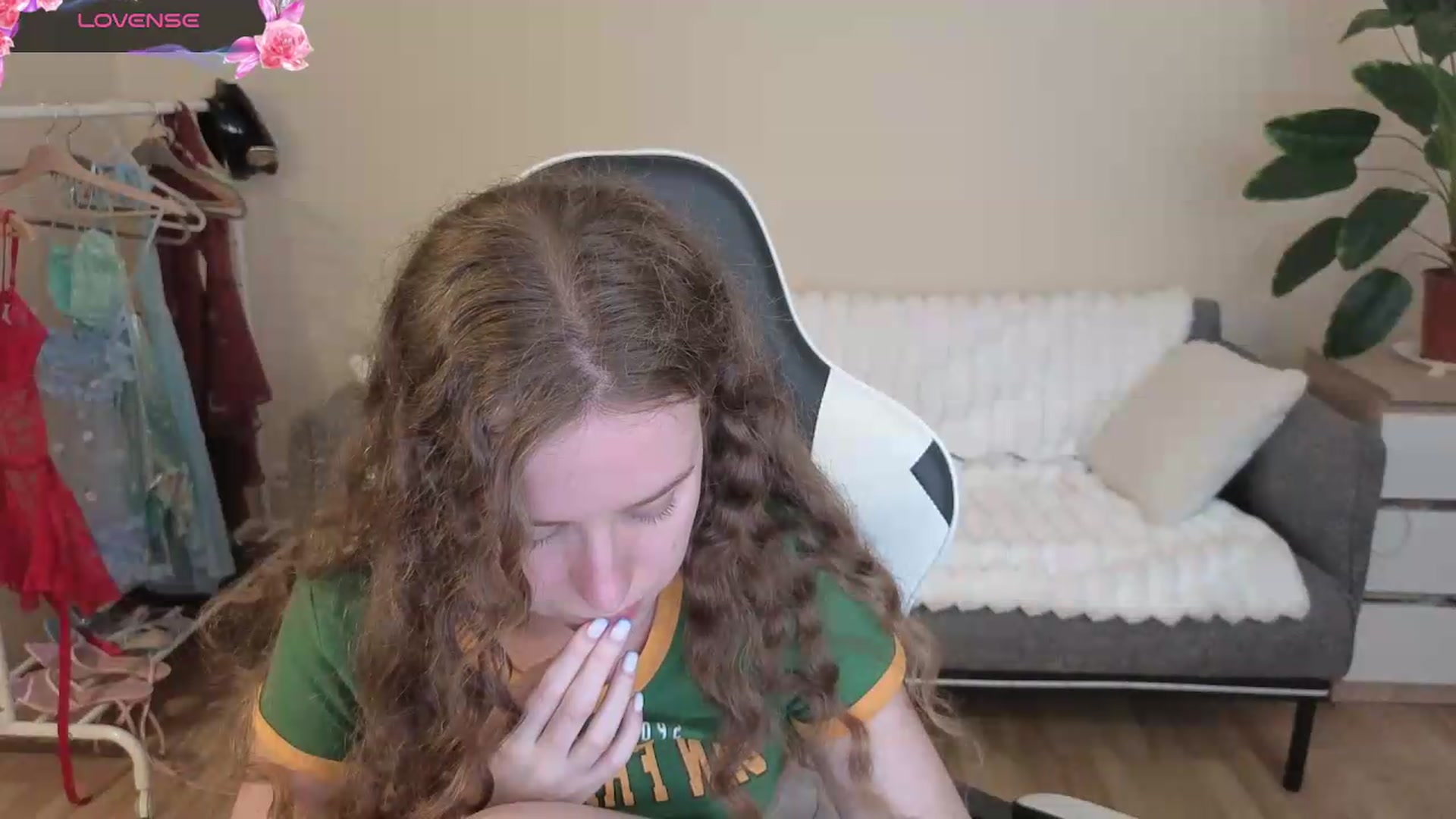 Gallery image thumbnail from BlueFlowerr's myfreecams stream on, 08/14/2026, 18:46 image 11 of 20
