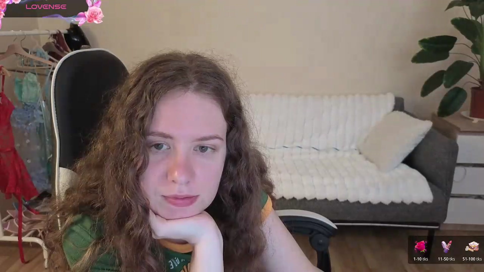 Gallery image thumbnail from BlueFlowerr's myfreecams stream on, 08/14/2026, 19:38 image 18 of 20