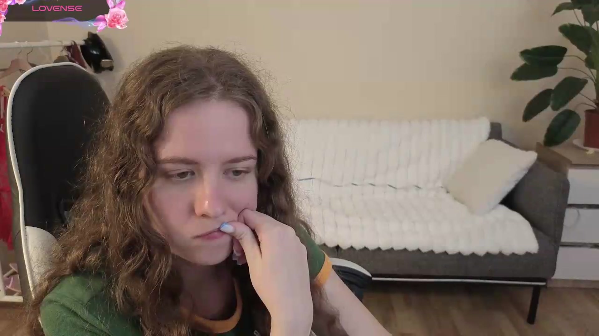 Gallery image thumbnail from BlueFlowerr's myfreecams stream on, 08/14/2026, 19:38 image 4 of 20
