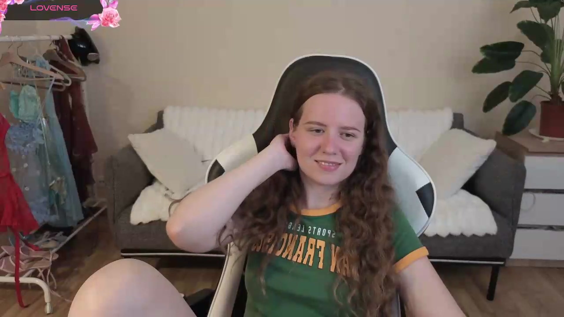 Gallery image thumbnail from BlueFlowerr's myfreecams stream on, 08/14/2026, 20:22 image 10 of 20