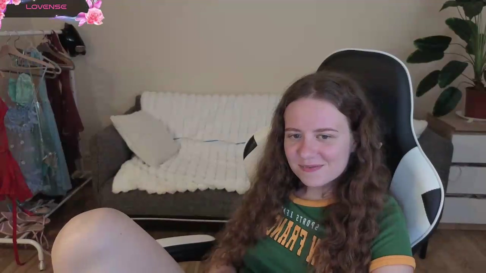 Gallery image thumbnail from BlueFlowerr's myfreecams stream on, 08/14/2026, 20:22 image 13 of 20