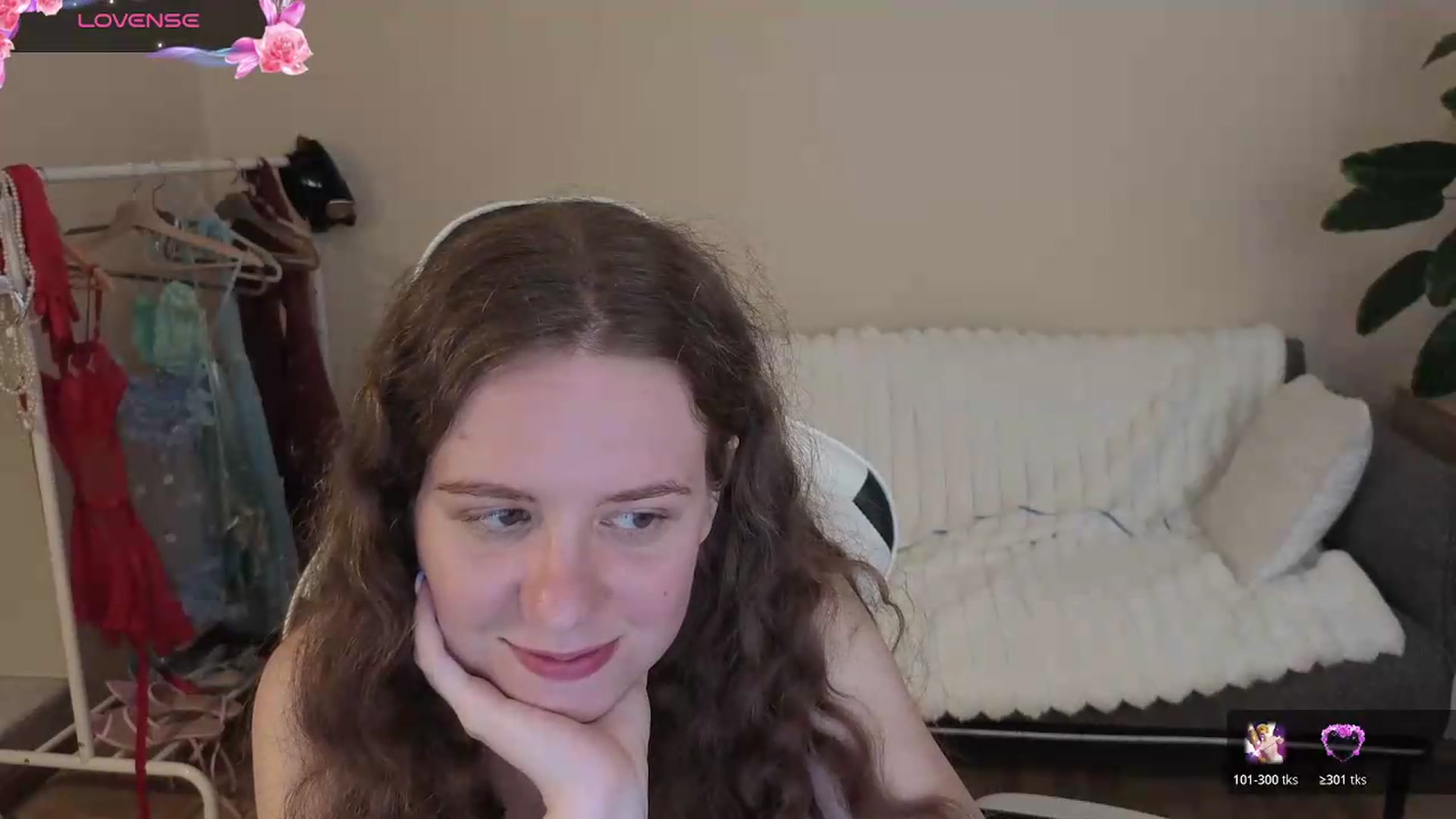 Gallery image thumbnail from BlueFlowerr's myfreecams stream on, 08/15/2026, 24:01 image 8 of 20