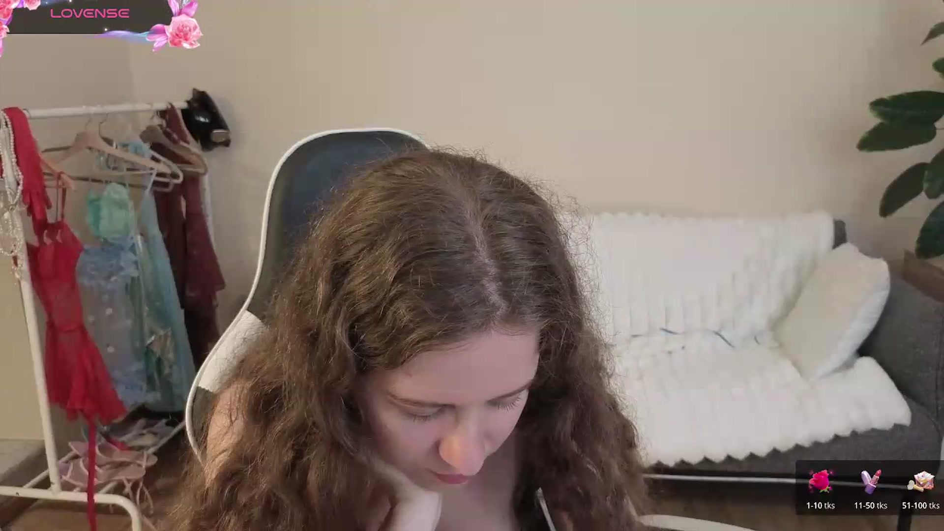 Gallery image thumbnail from BlueFlowerr's myfreecams stream on, 08/15/2026, 24:01 image 2 of 20