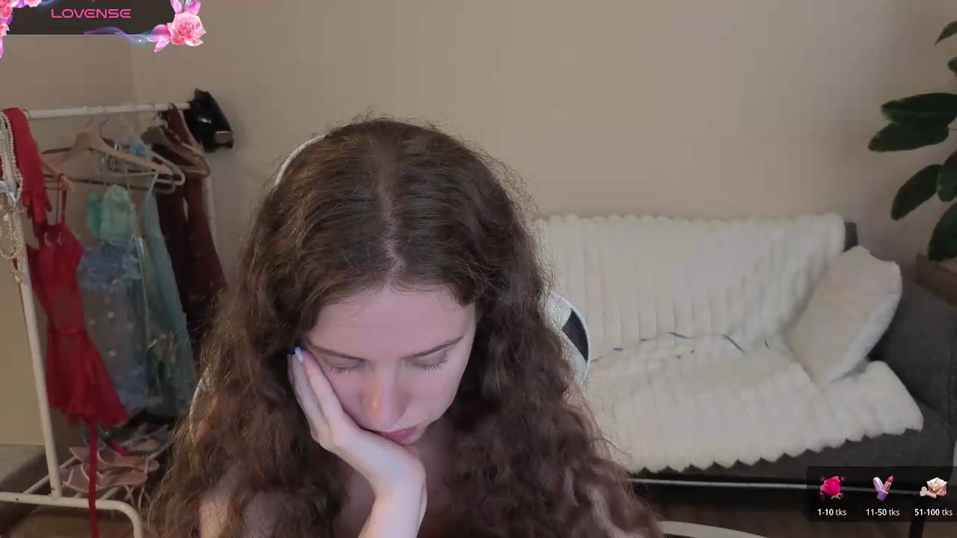 Gallery image thumbnail from BlueFlowerr's myfreecams stream on, 08/15/2026, 24:01 image 19 of 20