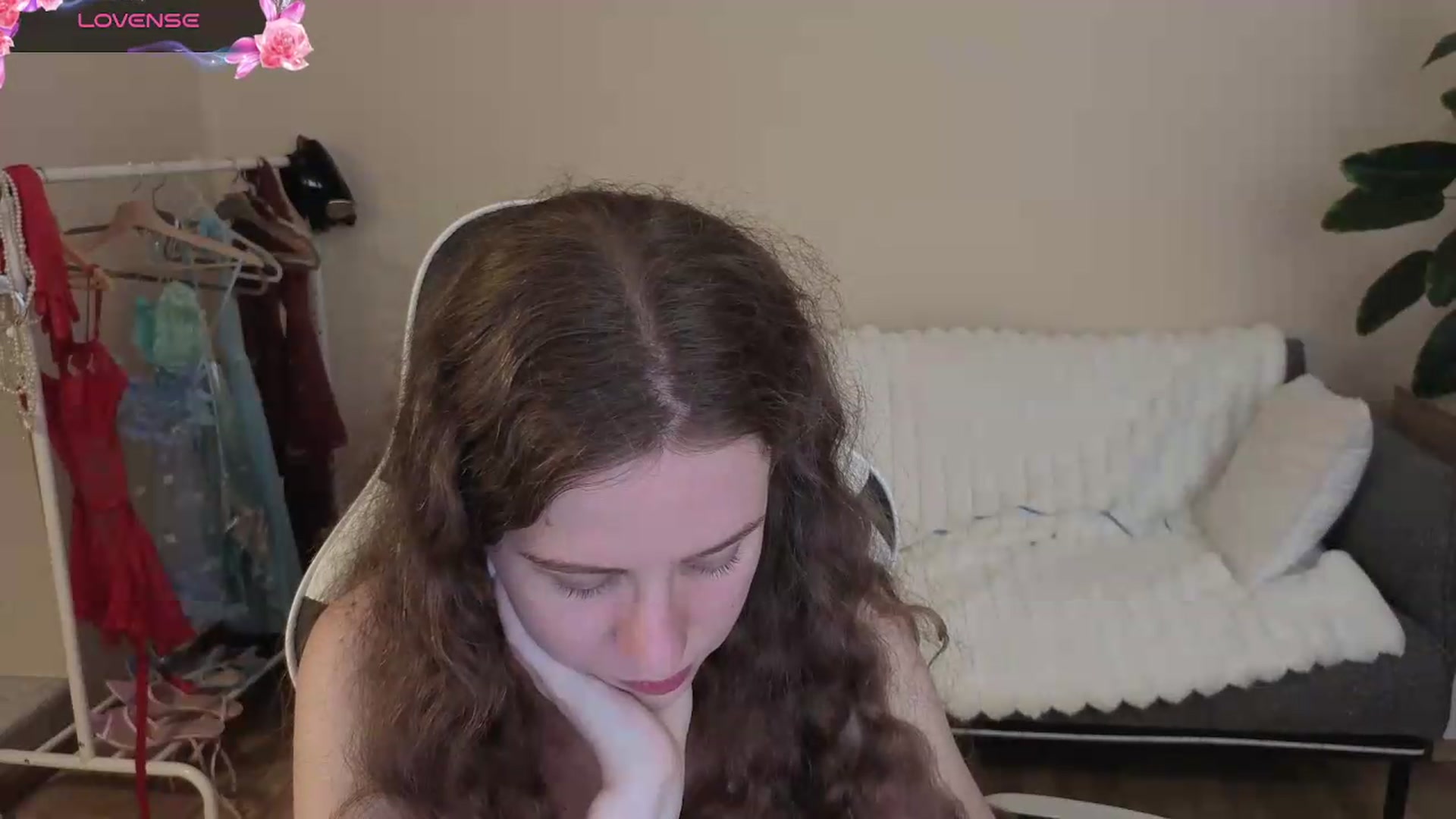 Gallery image thumbnail from BlueFlowerr's myfreecams stream on, 08/15/2026, 24:01 image 9 of 20