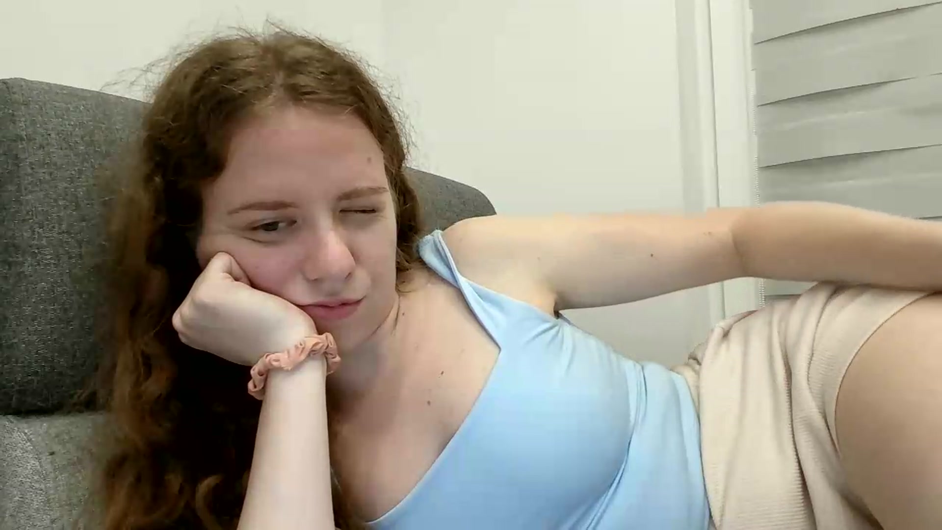 Gallery image thumbnail from BlueFlowerr's myfreecams stream on, 08/15/2026, 18:45 image 19 of 20