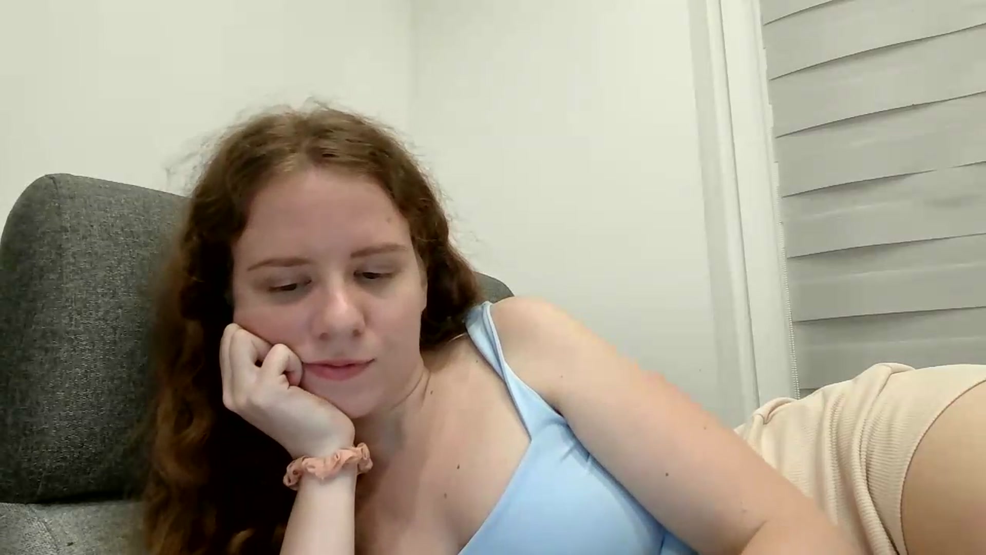 Gallery image thumbnail from BlueFlowerr's myfreecams stream on, 08/15/2026, 18:45 image 11 of 20